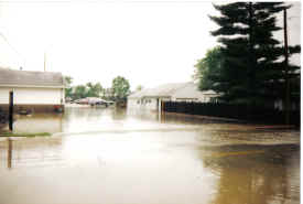 flood of 95 4.jpg (609856 bytes)